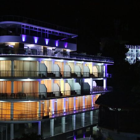 Sky View Grand Hotel Kandy Eksteriør billede