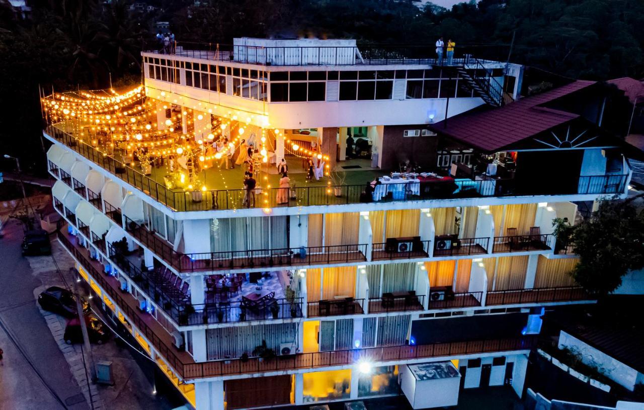Sky View Grand Hotel Kandy Eksteriør billede