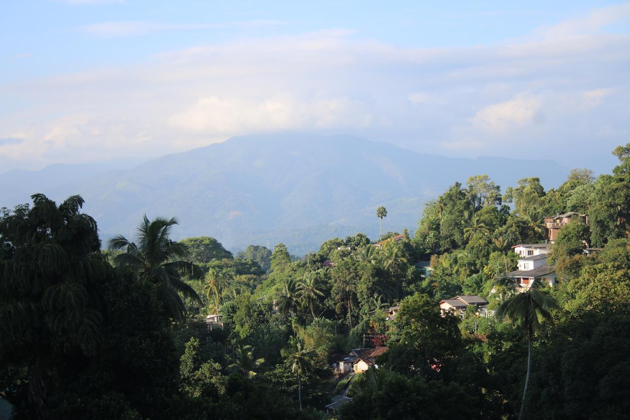 Sky View Grand Hotel Kandy Eksteriør billede